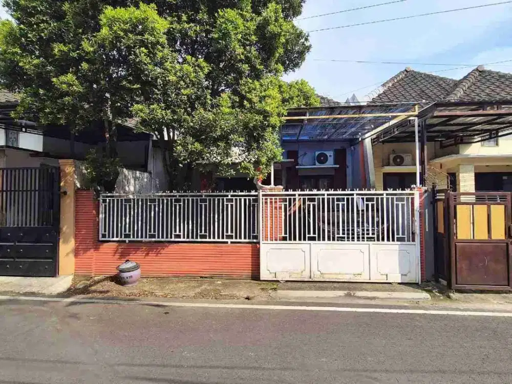 Murah 3 Kamar Luas 96 m2 Area Perumahan Borobudur Suhat