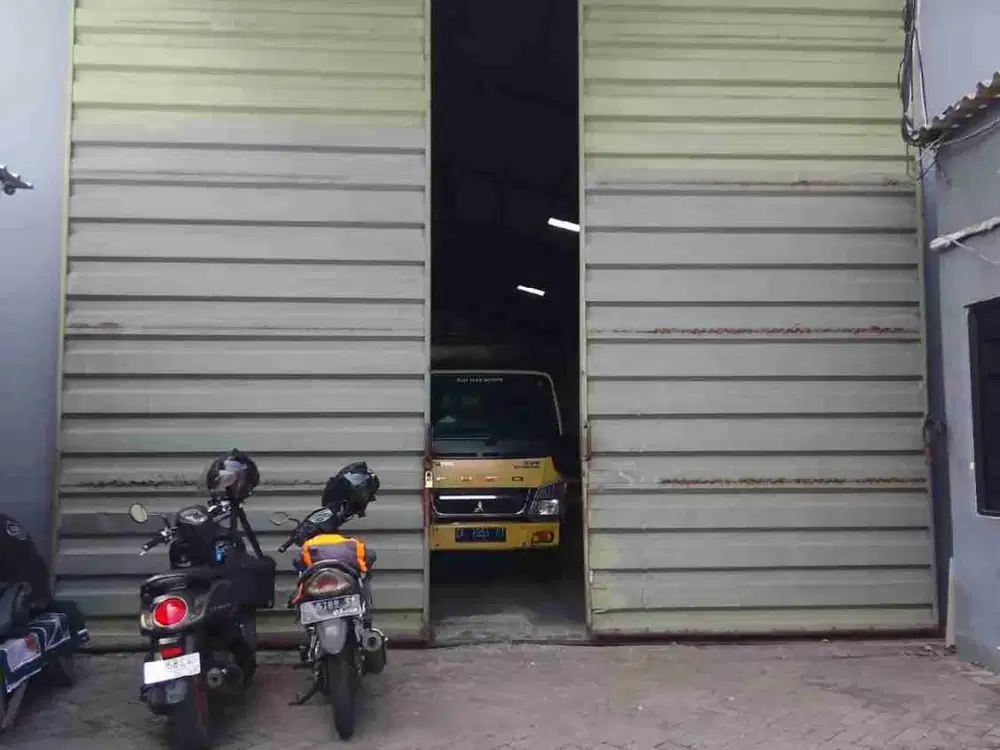 Disewakan gudang suri mulia margomulyo dekat pelabuhan, tandes, angtropolis
