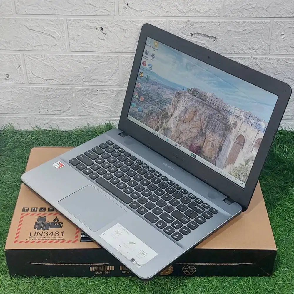 ASUS X441BA AMD A4-9125 RAM 4GB SSD 128GB