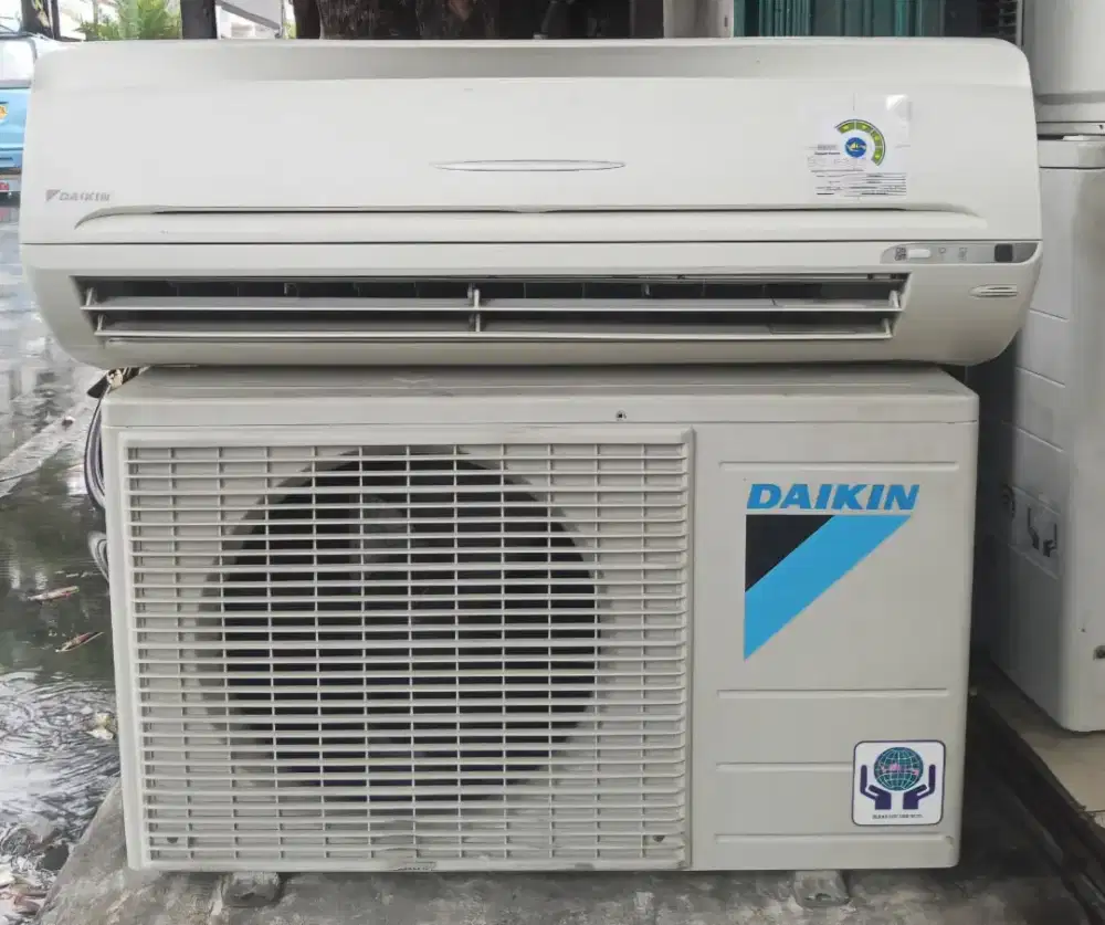 AC Daikin Thailand 3/4 PK R 410 second