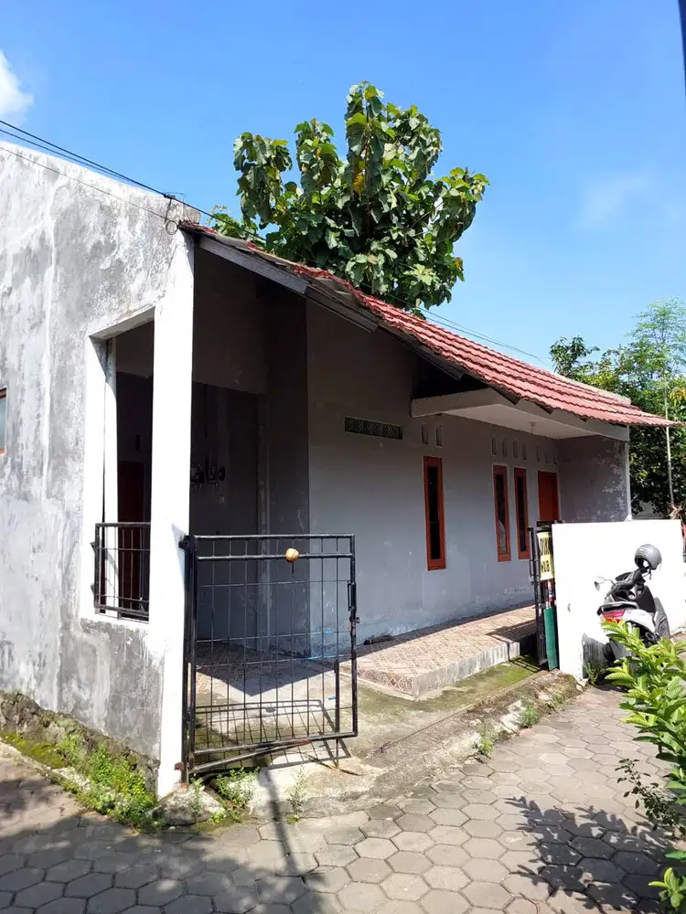 Rumah 3 Kamar dekat Jalan Wates