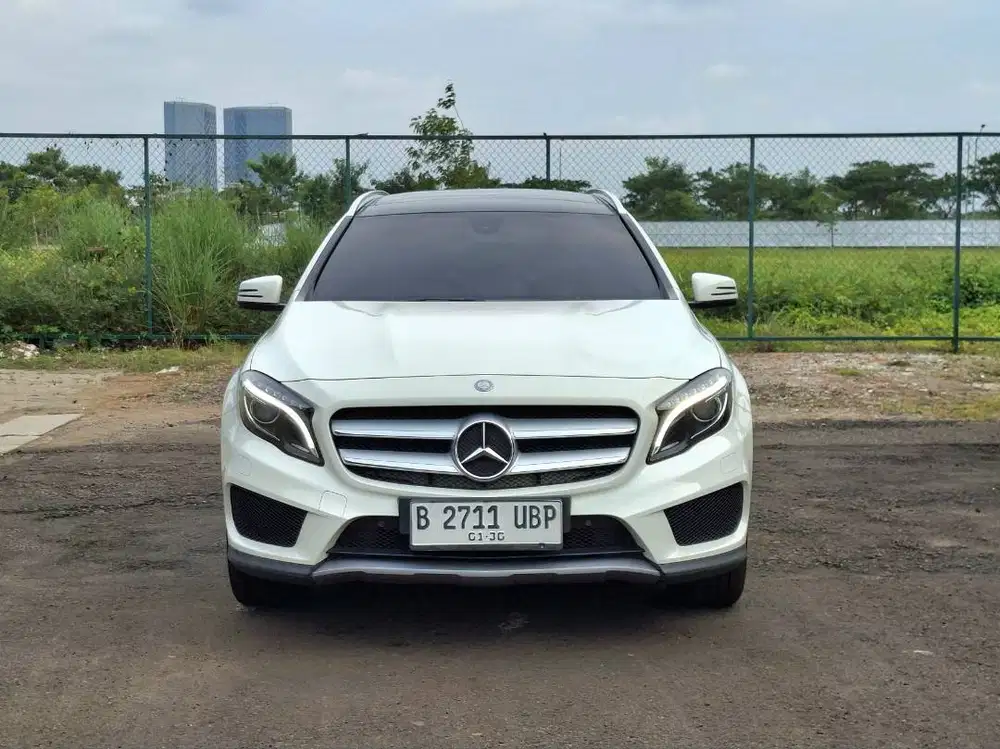 (km 33rb)Mercy GLA 200 AMG. Sport. 1.6 AT. Tahun 2016. Putih. Perfect