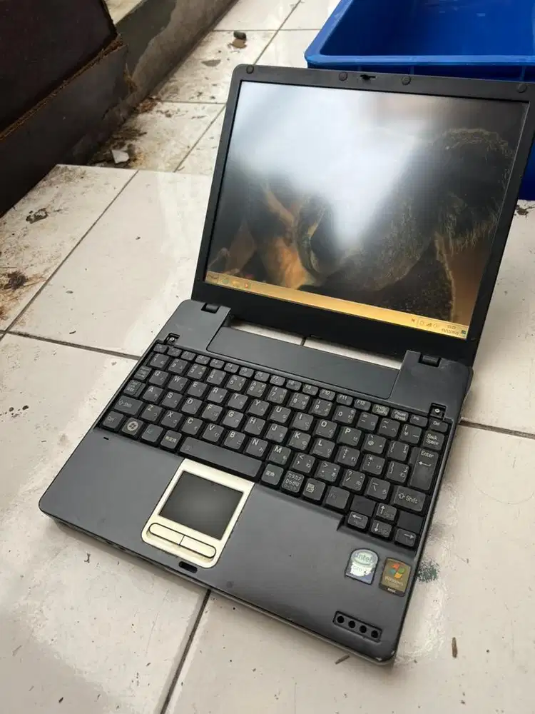 Laptop toshiba Batre normal