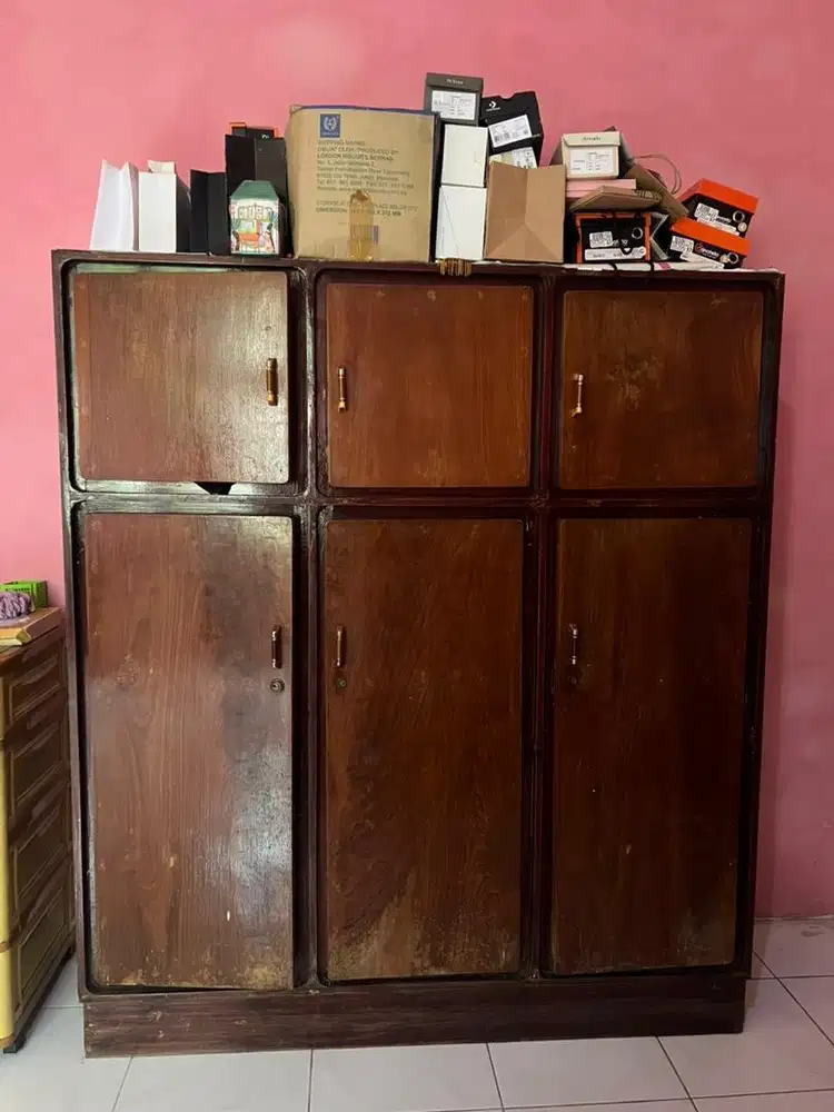 Lemari Jati asli Jepara