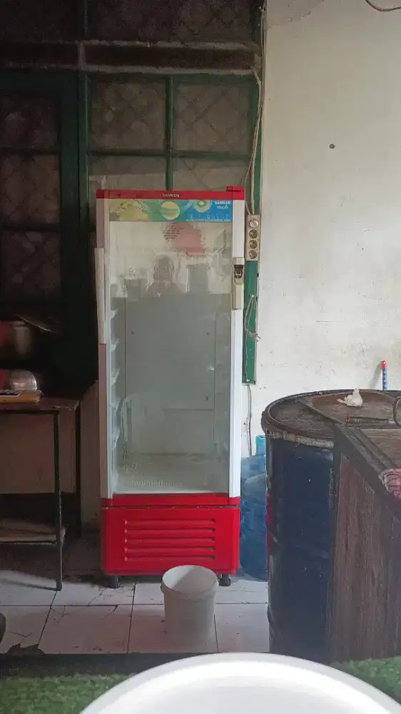 Jual showcase 4susun