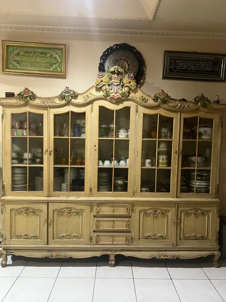 Lemari Jati asli Jepara