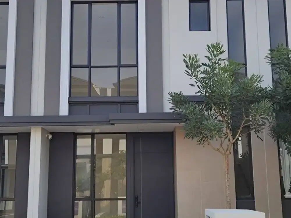 Rumah 2lt luas 6x14 84m 2KT Cluster Sentarum Asya JGC Jakarta Garden City