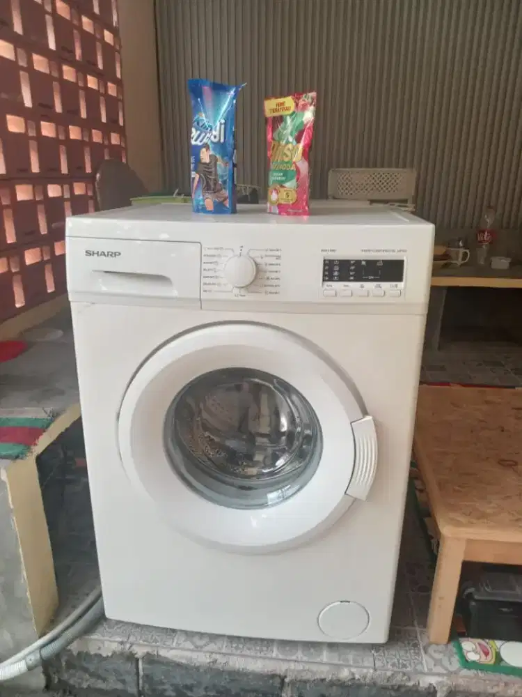 Jual mesin cuci 90% masih seperti baru