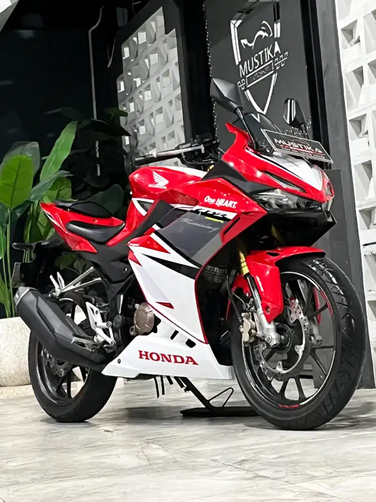 Honda‼️CBR 150 ABS 2022. Odo 24rb. DANNY Mustika Motoshop Malang
