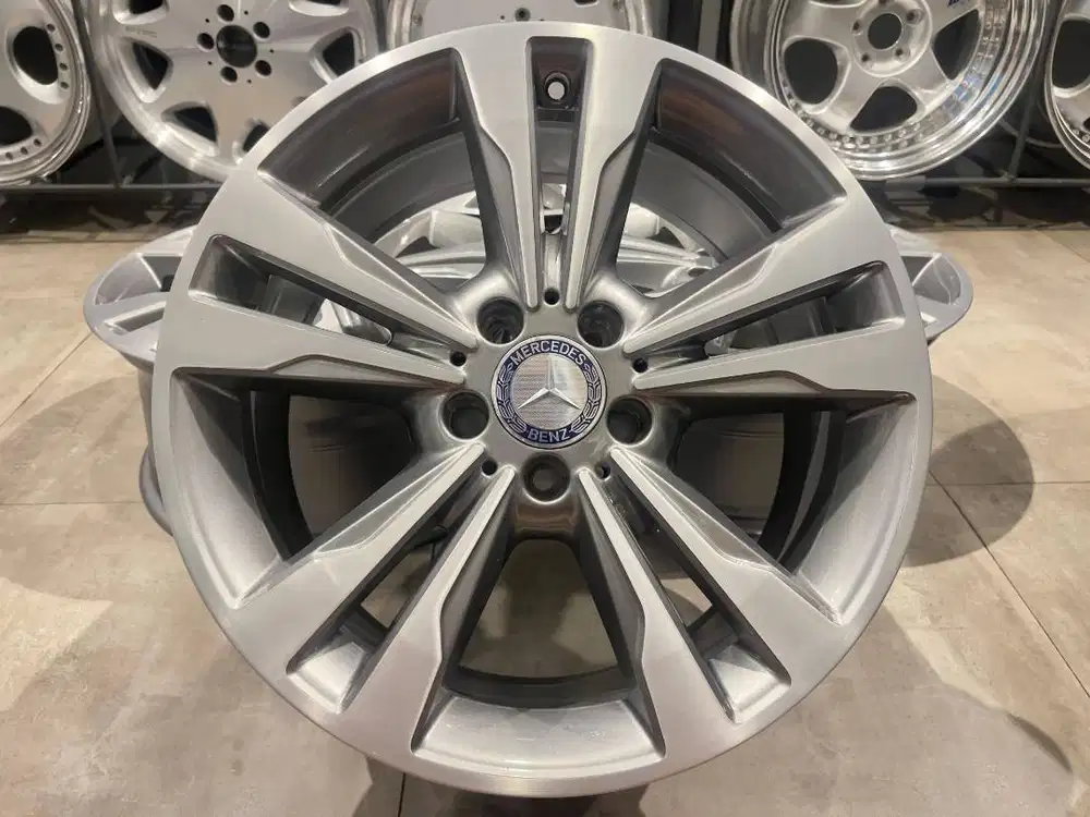 Velg OEM Mercedes Benz E Class W212, R-18, Lebar 8,5 PCD 5x112