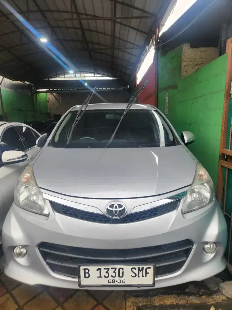 Avanza 2015 Veloz 1,3 cc new model low kilometer