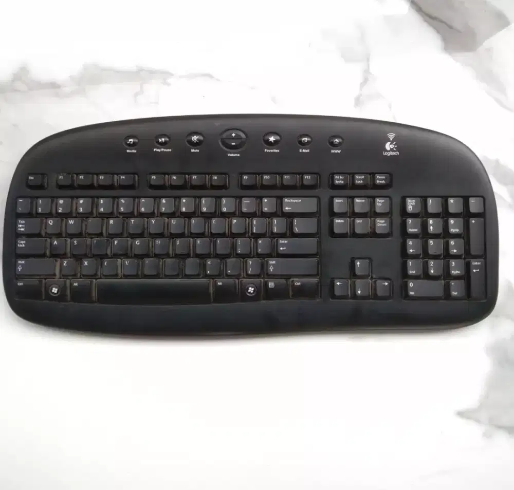 Keyboard Logitech Y-RAJ56A