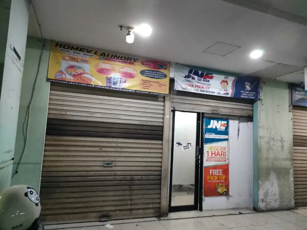 Jual cepat  1 unit  KIOS DI SEKAT JADI 2 di  GREEN PARK DAAN MOGOT