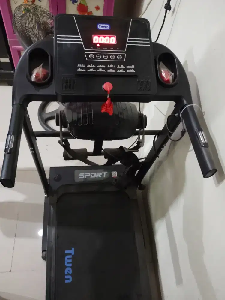 Treadmill twen Tipe T200+massager