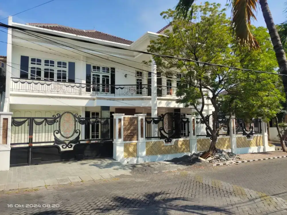 Dijual Rumah Darmo Permai Selatan