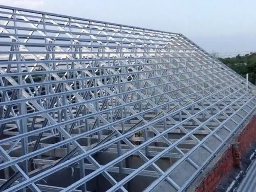 Konstruksi baja ringan