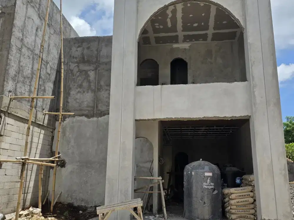 DI JUAL VILLA ON PROGREES : SAAT INI PEMBANGUNAN DI 70%. LOKASI DI JALAN PANTAI BALANGAN