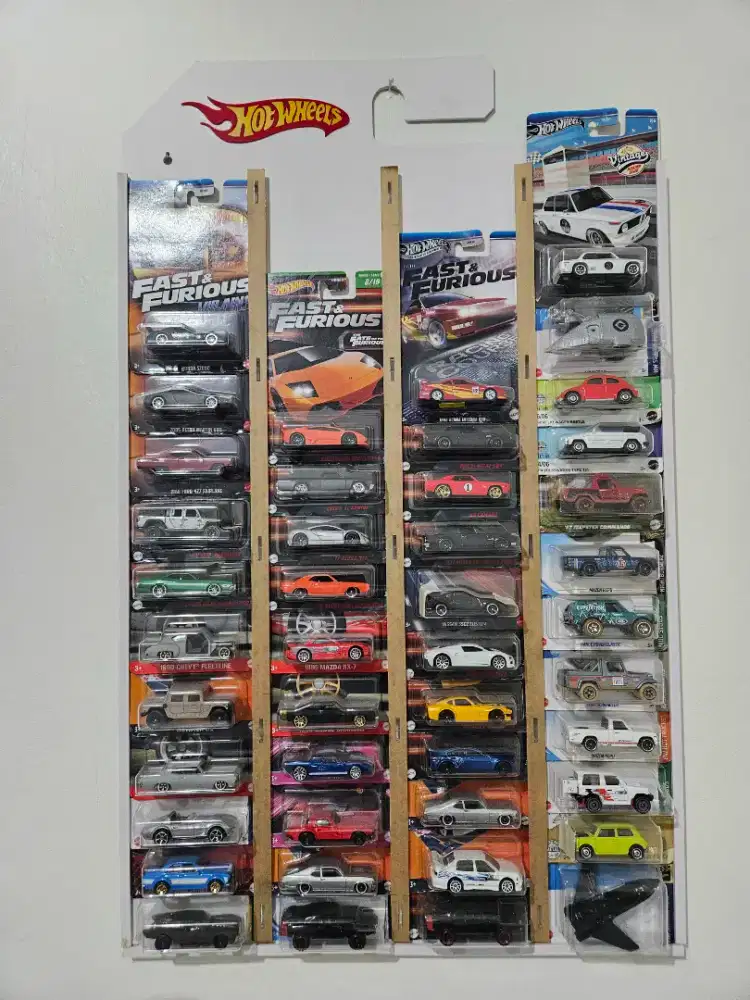 Jual Set Hot Wheels + rack