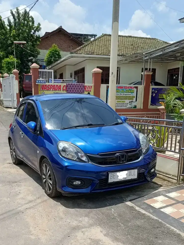 Honda Brio Satya E 2016 (The Sporty Blues Cakep)