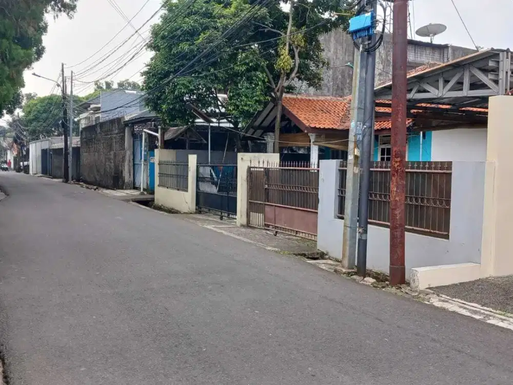 Rumah Hitung Tanah Lokasi Sangat Strategis Pancoran Jakarta Selatan