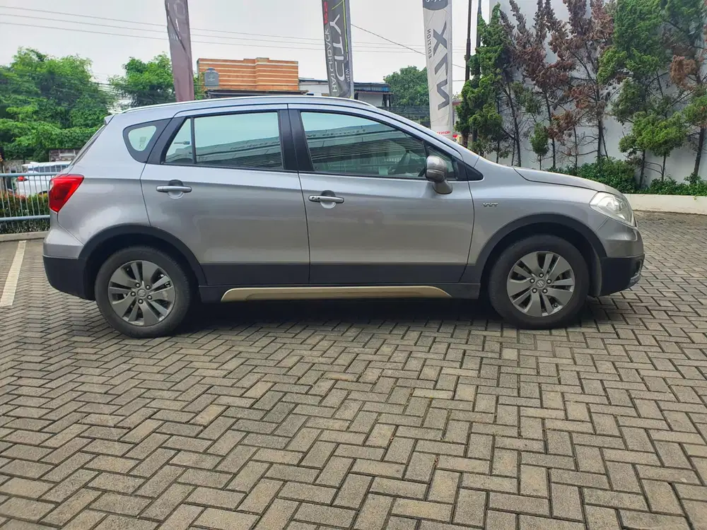 Suzuki SX4 2016 Bensin