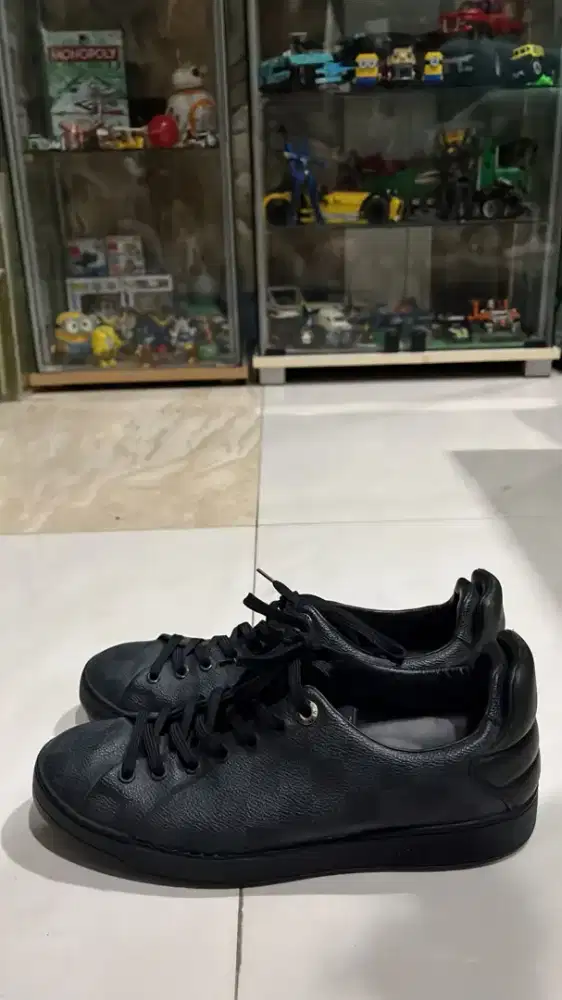 Sepatu LV Louis vuiton size 42