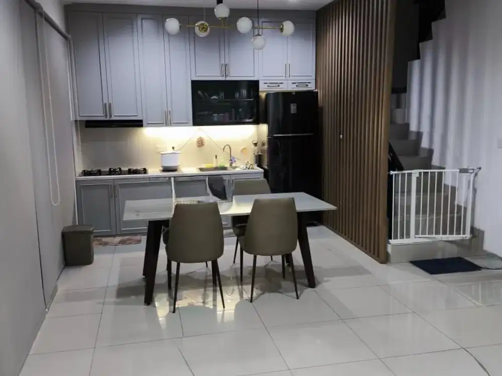 DIJUAL RUMAH PIK2 TIPE 8X10 HOOK FURNISHED INTERIOR DEKAT SUPERHIRO