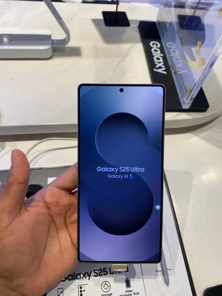 SAMSUNG GALAXY S25 ULTRA