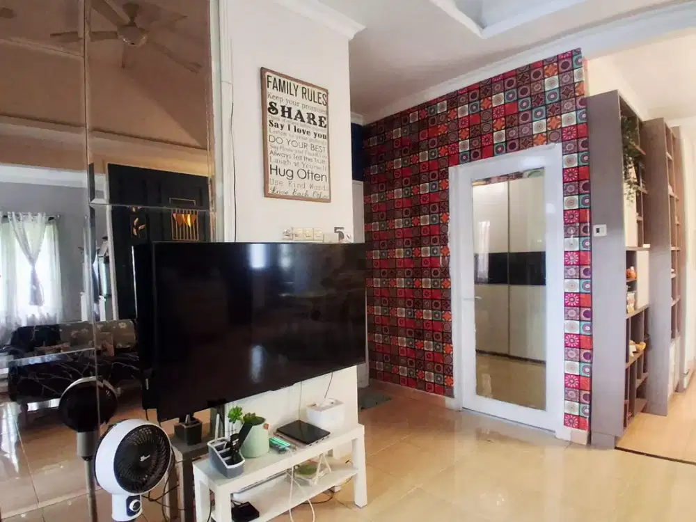 Dijual Cepat! Rumah Hook Luas & Nyaman di Taman Nirwana Bekasi Timur