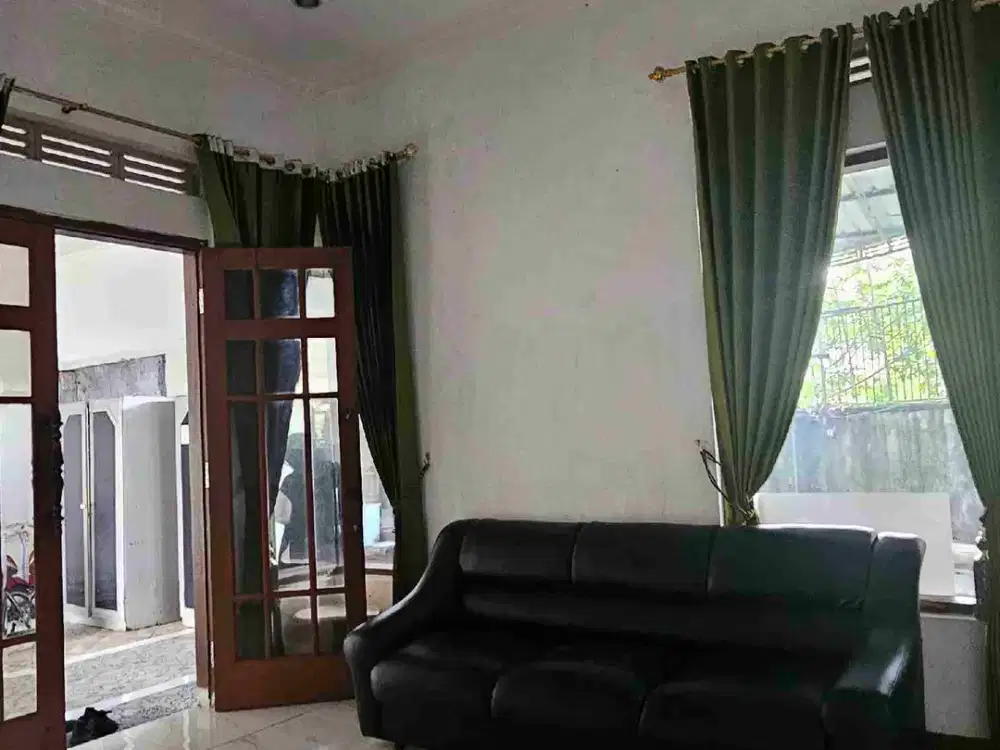 rumah murah bagus buat kos elite daerah bunga cengkeh suhat sangat dekat kampus UB Brawijaya BU SEGERA