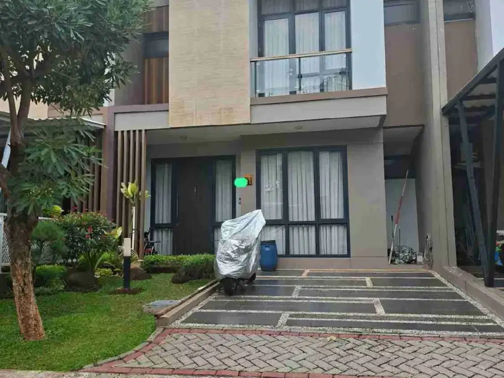 Jual cepat rumah cantik 2 lantai cluster favorite 2,5 M nego. Kota Wisata Cibubur.