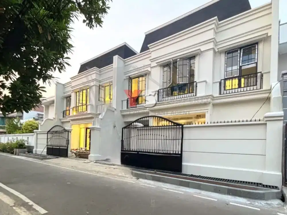 FOR SALE! RUMAH MEWAH BRAND NEW AMERICAN CLASSIC PLUS ROOFTOP DI CEMPAKA PUTIH, JAKARTA PUSAT - HARGA 8,5 M (NEGO)