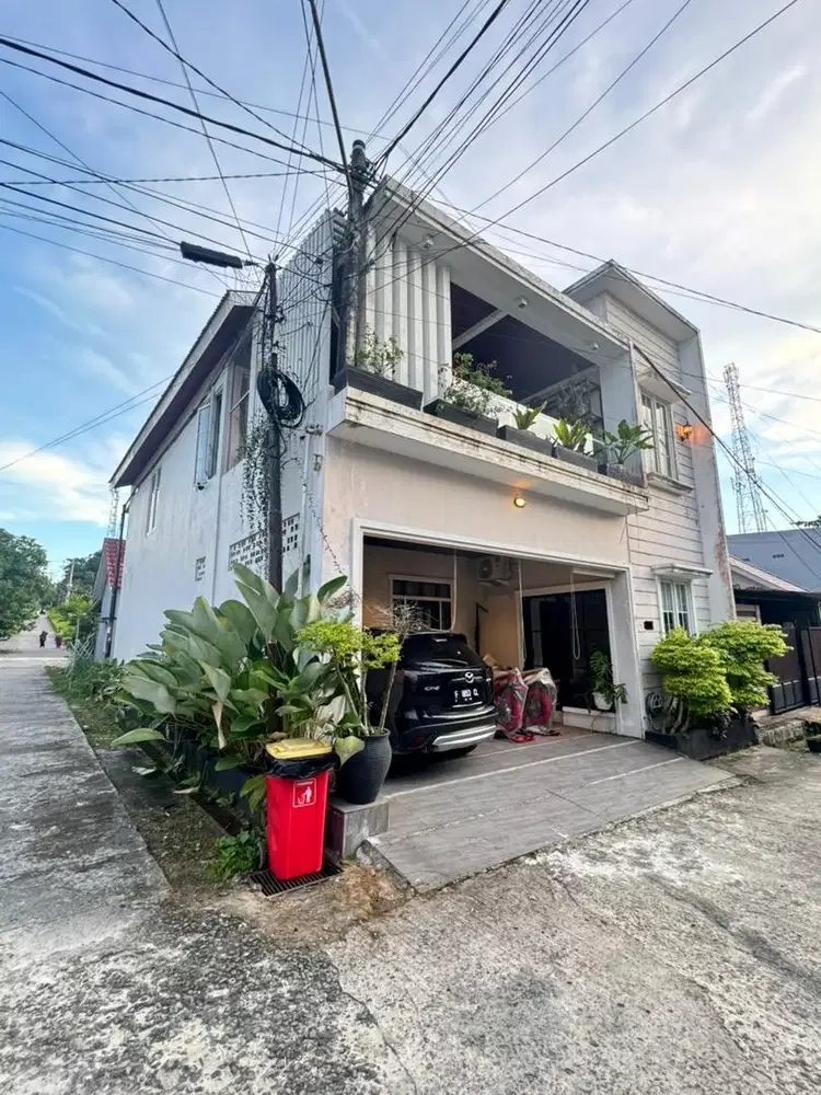 Dijual rumah minimalis 2 lantai beserta isi