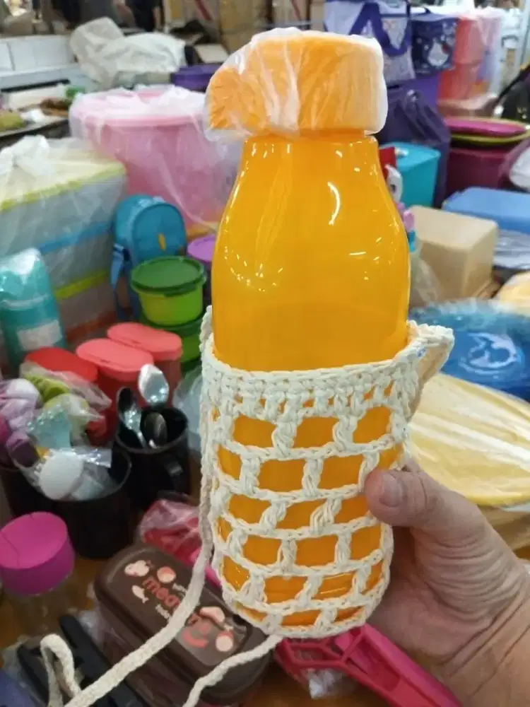 Tupperware botol