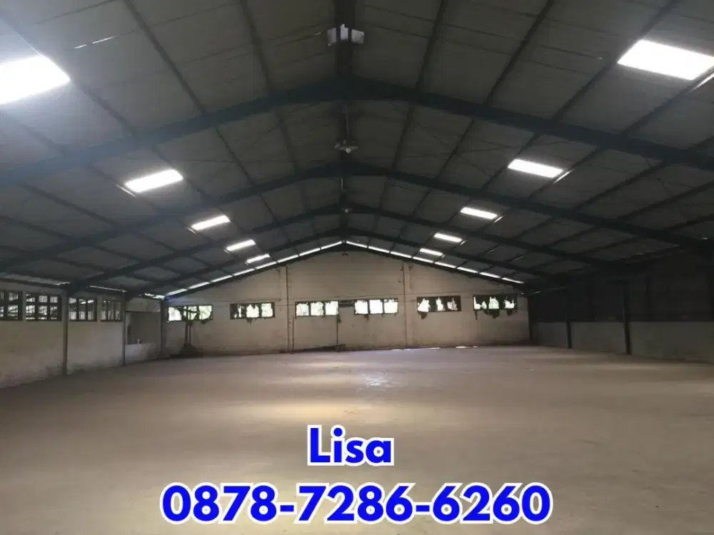 CARPORT BESAR LOKASI DEKAT JALAN RAYA GUDANG GRESIK JAWA TIMUR