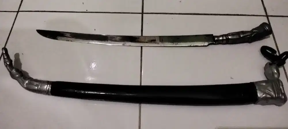 Pedang Antik / Unik