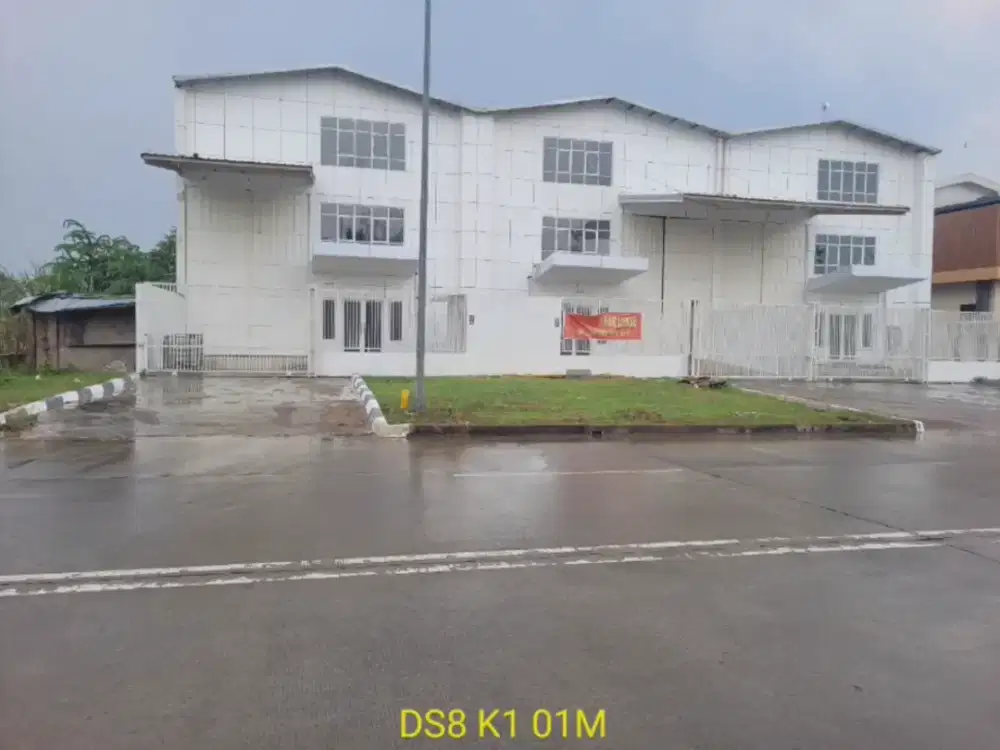 Disewakan Warehouse 3 Lantai di Lippo Cikarang — Lokasi Strategis & Siap Pakai