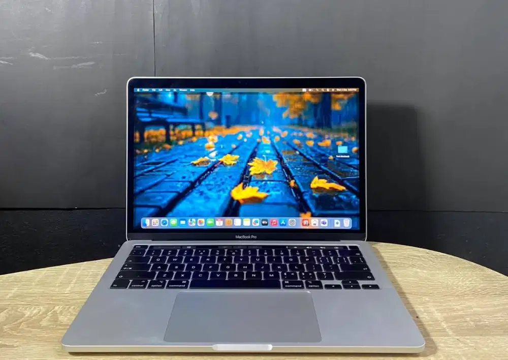 MacBook Pro 2020 (A2289) Core i5 RAM 16GB//256GB Touchbar