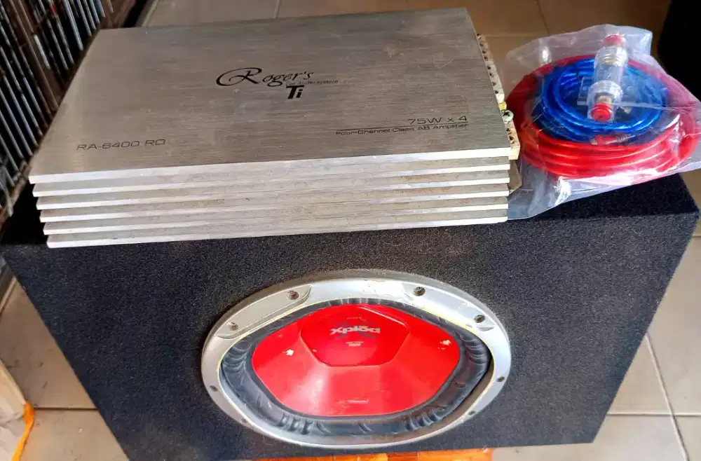 Audio mobip subwoofer 11, merk sony Xpload + power 4channel Roger's