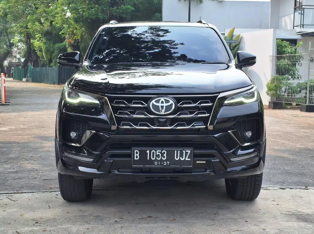Angsuran 7 JTan Toyota Fortuner VRZ 2.4 GR 2021
