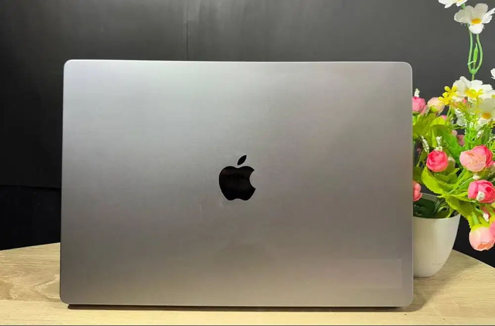 MacBook Pro 2021 16inc Apple M1 Pro 32/2TB All NORMAL