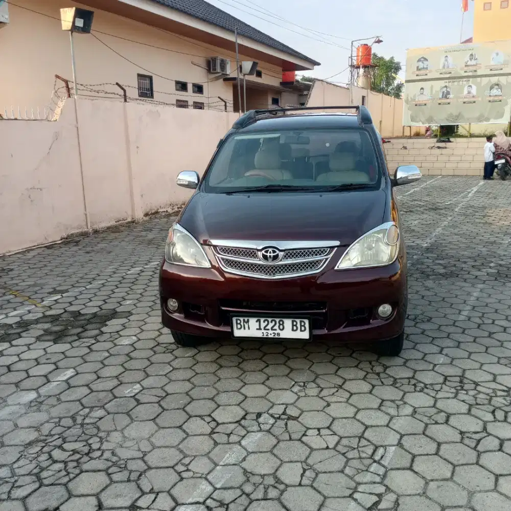 Di jual mobil avnza sngt bgus