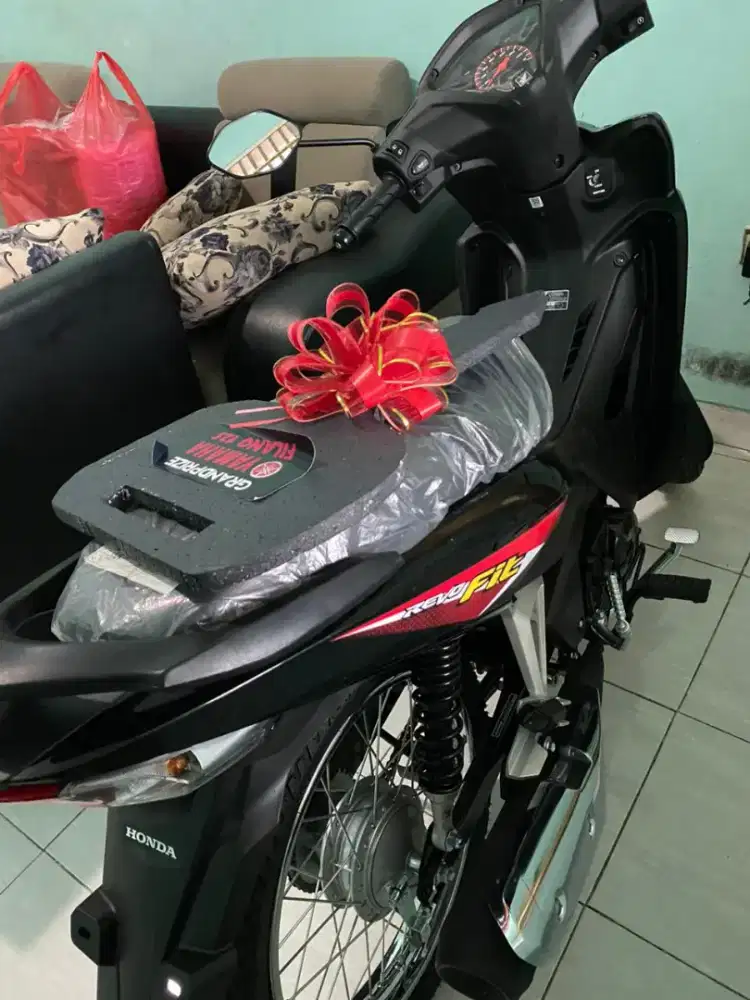 Motor honda revo baru