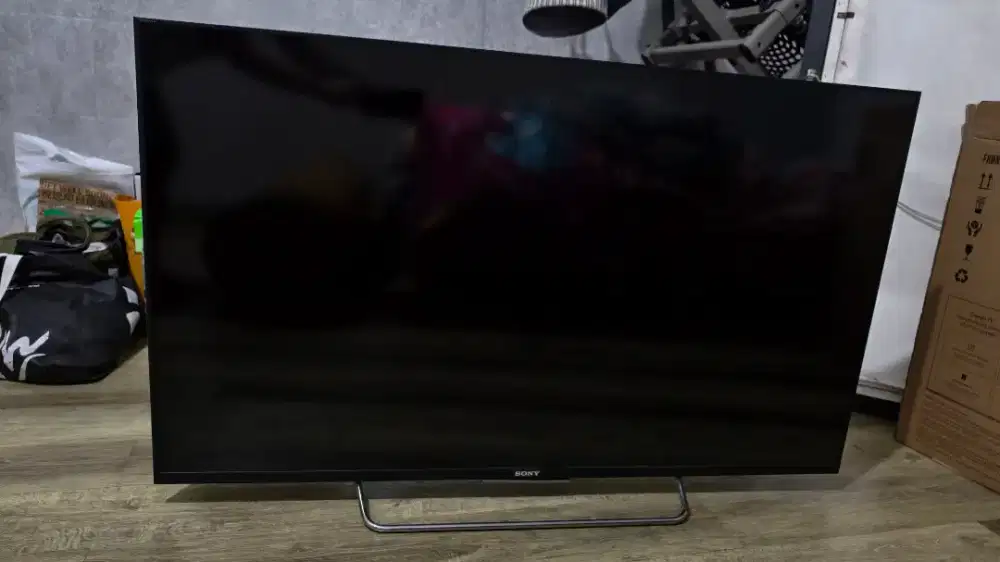 Sony Bravia model. No. KDL-50W800C