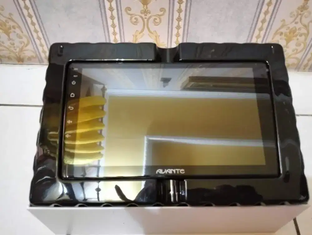 Tv Android Avante 9 Inch Ram 2/64