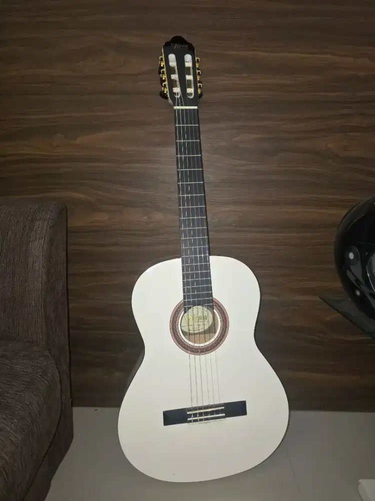 Gitar manual Valencia