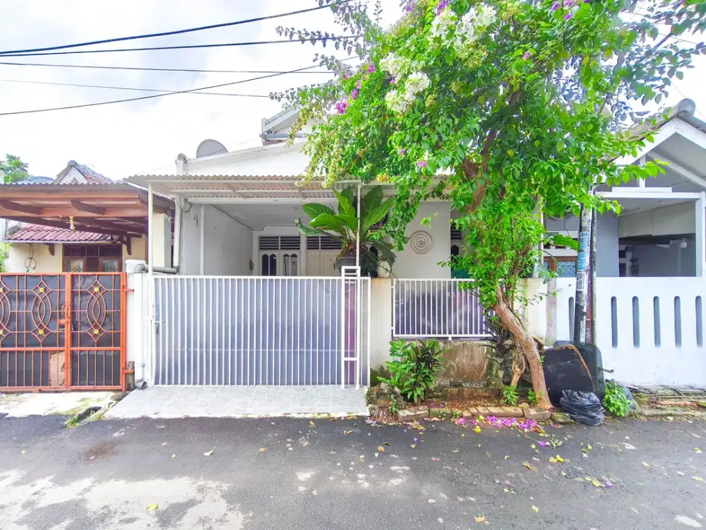 Rumah 2 Lt Asri Siap Huni 10 Menit ke Terminal BSD Dibantu KPR J-35391