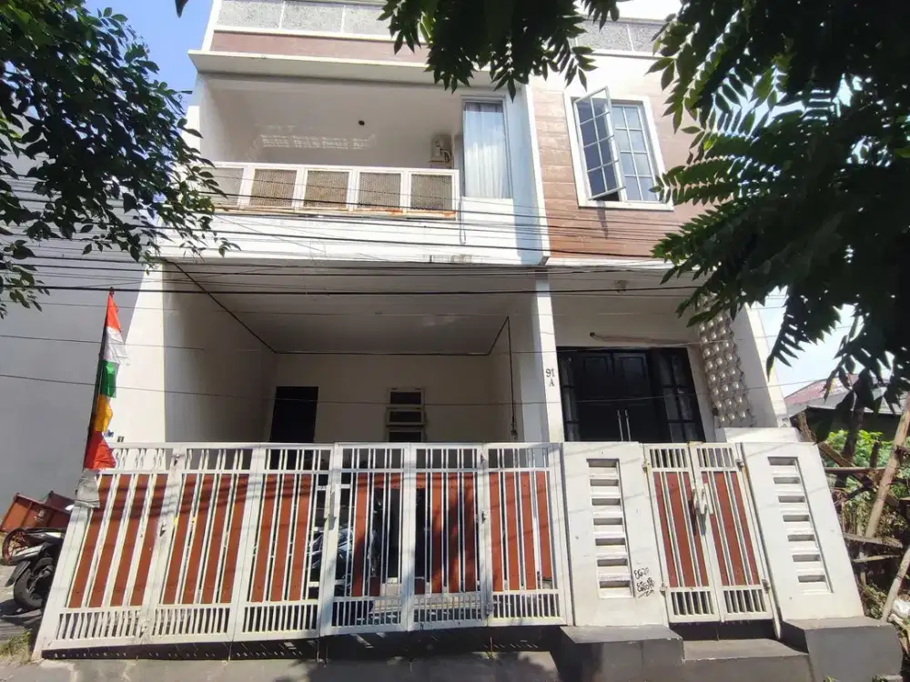 Rumah 3 Lt Hadap Utara 15 Mnt ke Cilandak Town Square Siap KPR J-36536