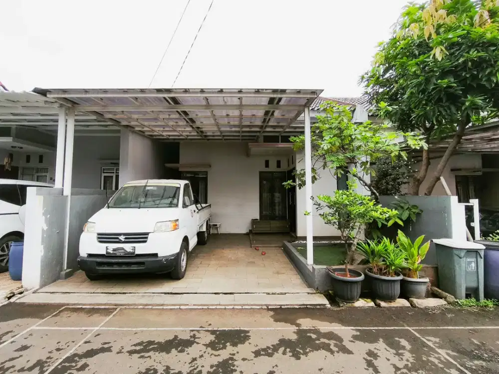 Rumah Luas Hadap Timur 15 menit ke Grand Galaxy Park Siap KPR J-33257