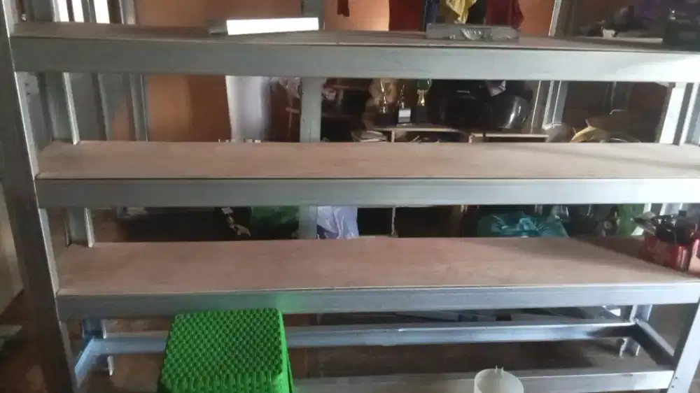 Trima pembuatan rak-rakan gasan toko/warung sembako